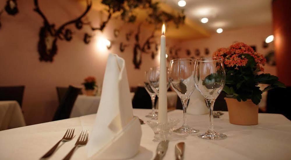 Hotel Krone - Eat, Drink, Stay Бресаноне Екстериор снимка